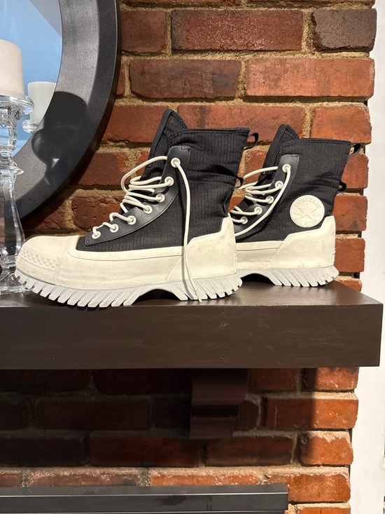 Converse Shoes - Converse White and Black High-Top All Star Boot. Wome’s Sz 9 Men’s Sz 7